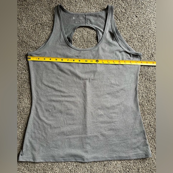 Fabletics Gray Cut Out Tank Top - Picture 4 of 5